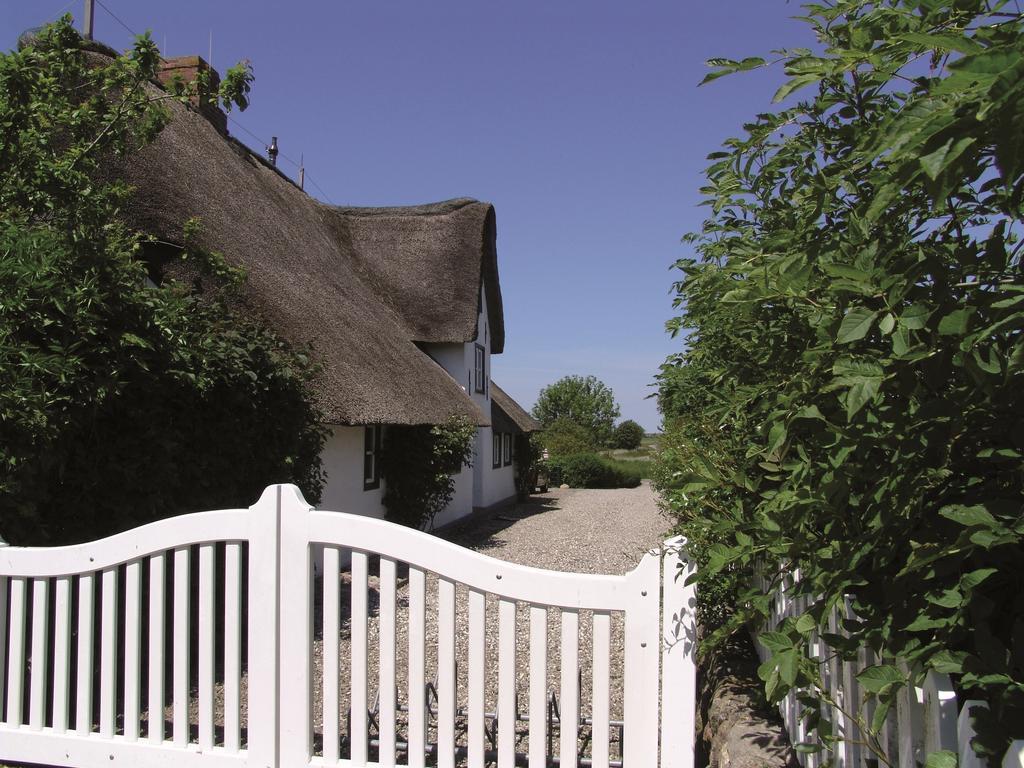 Foehrienhaus Villa Midlum  Стая снимка